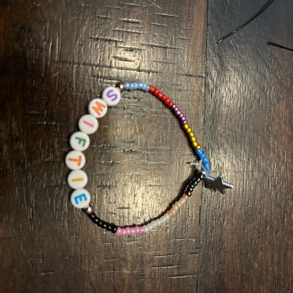 Friendship bracelets for Taylor Swift Eras Tour: 10 pack - Picture 5 of 16